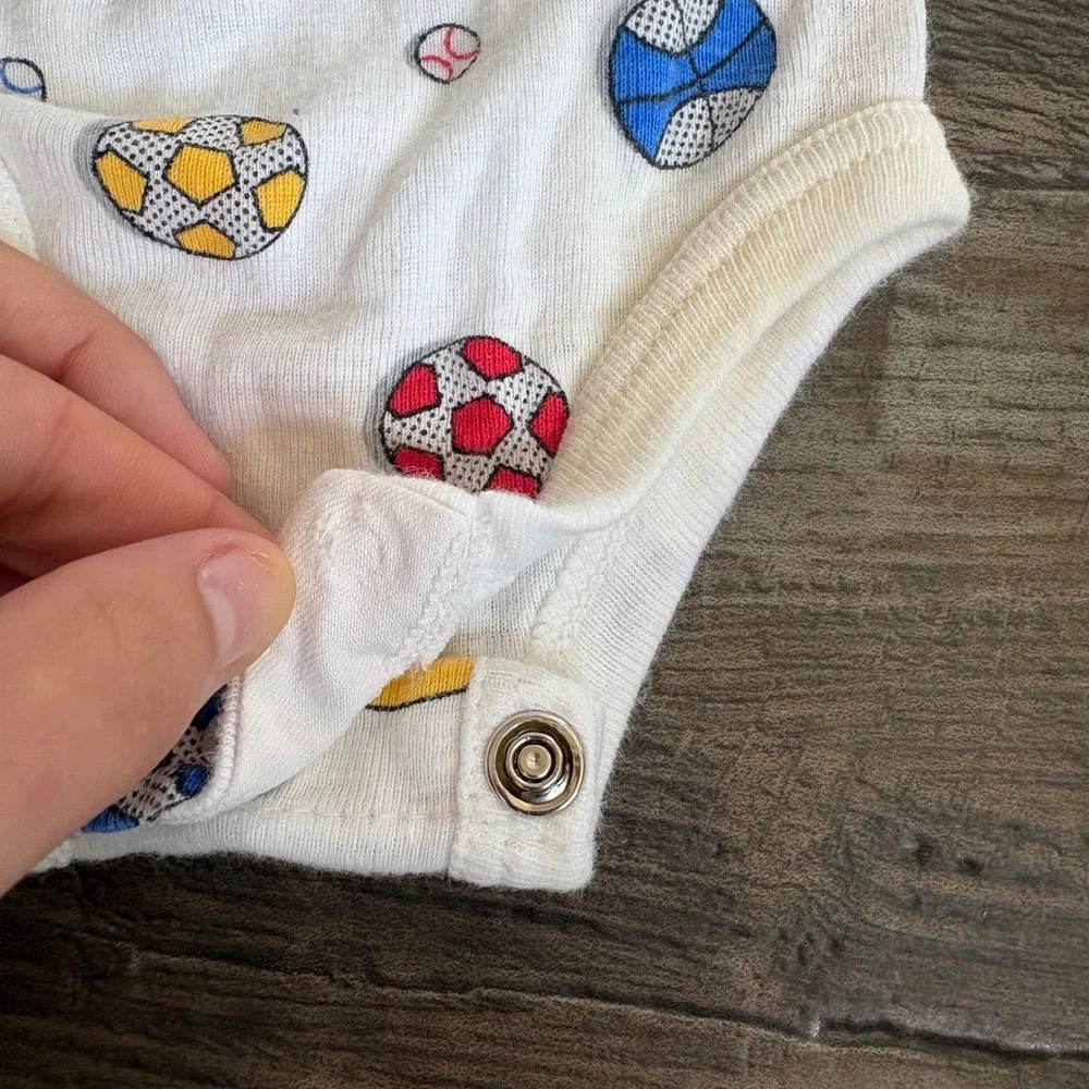 Carters Baby Boys Sports Ball Print Bodysuit White Short Sleeve 0-3 Months Vtg